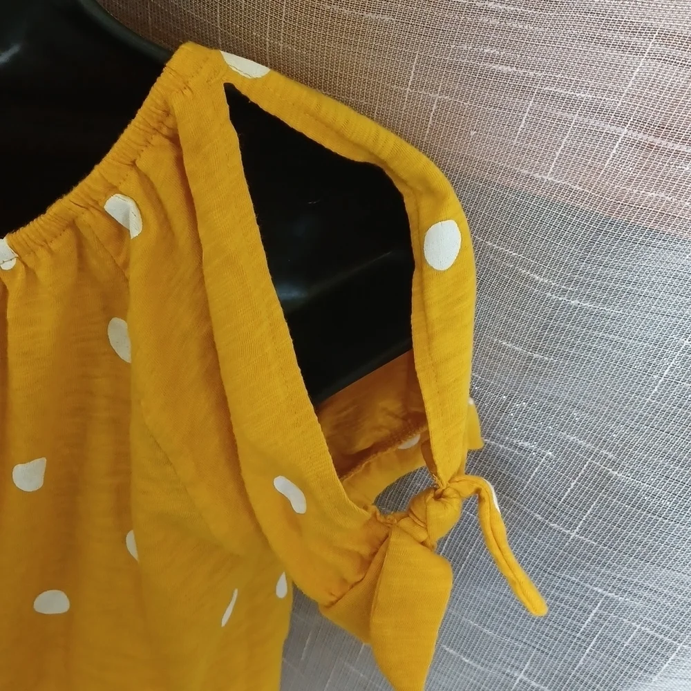 Old Navy Girls Yellow and White Polka Dot Blouse, off the shoulder, tie sleeve